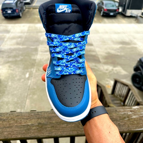 Custom University of Kentucky wildcats Air Jordan 1. Size 9.5 - Picture 2 of 4